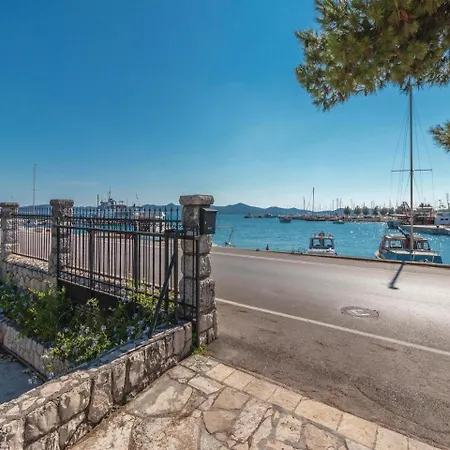 Apartman Prilaz Side Kosutic V